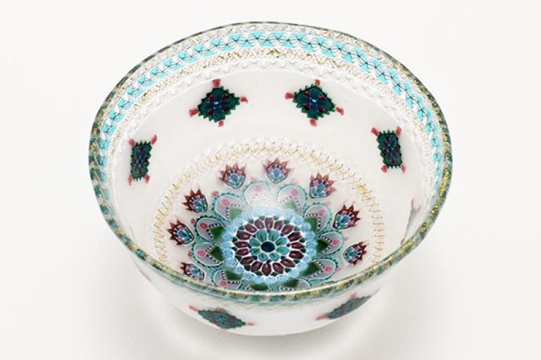 Decorative core formed glass bowl by artist Ryoko Tsukurimichi